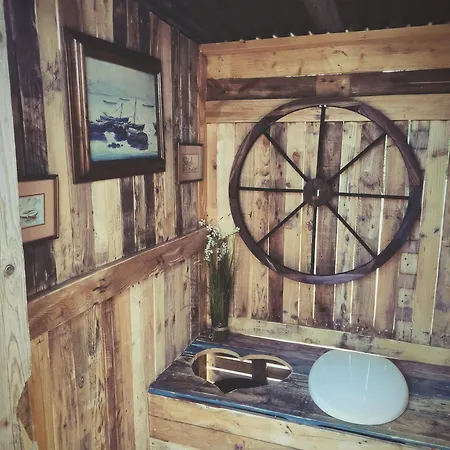 Esprit Brocante Et Sa Baignoire Balnéo Extérieure